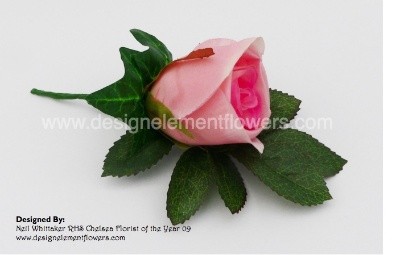 Simple Rose Buttonhole: